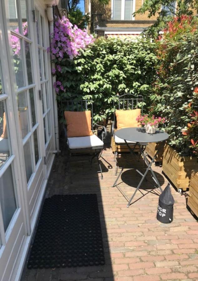 B&B Ereprijs Den Haag Exterior foto